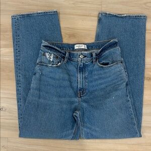 Abercrombie & Fitch The 90’s Relaxed Jean High Rise Size 30 10 Regular